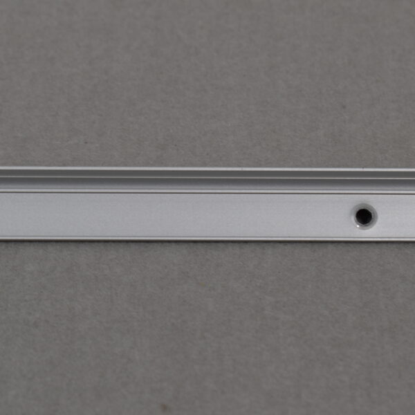 Dometic Scharnierleiste zum Einhängen von C4 Fenster 900x550mm