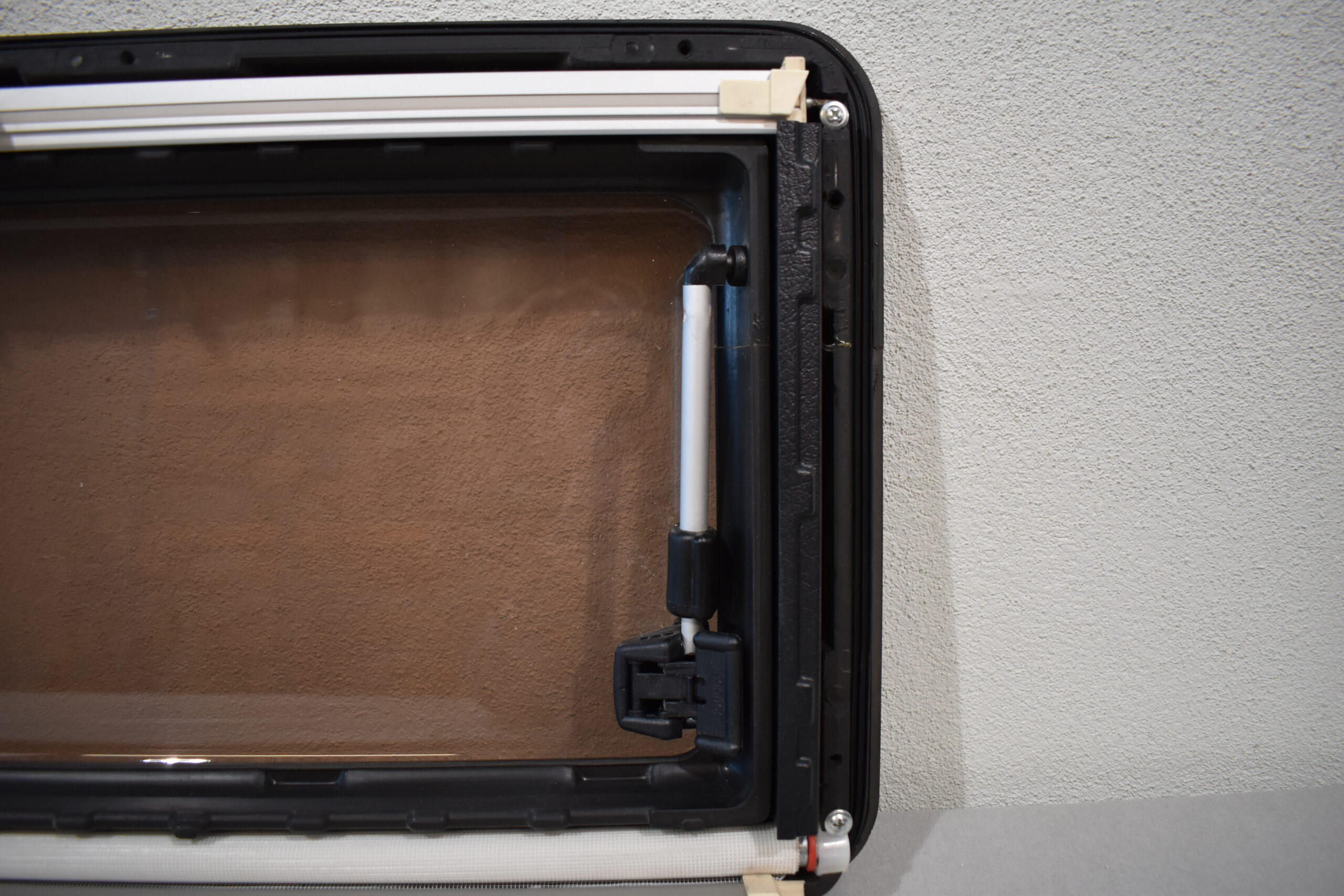 Seitz Ausstellfenster 720x330mm schwarz