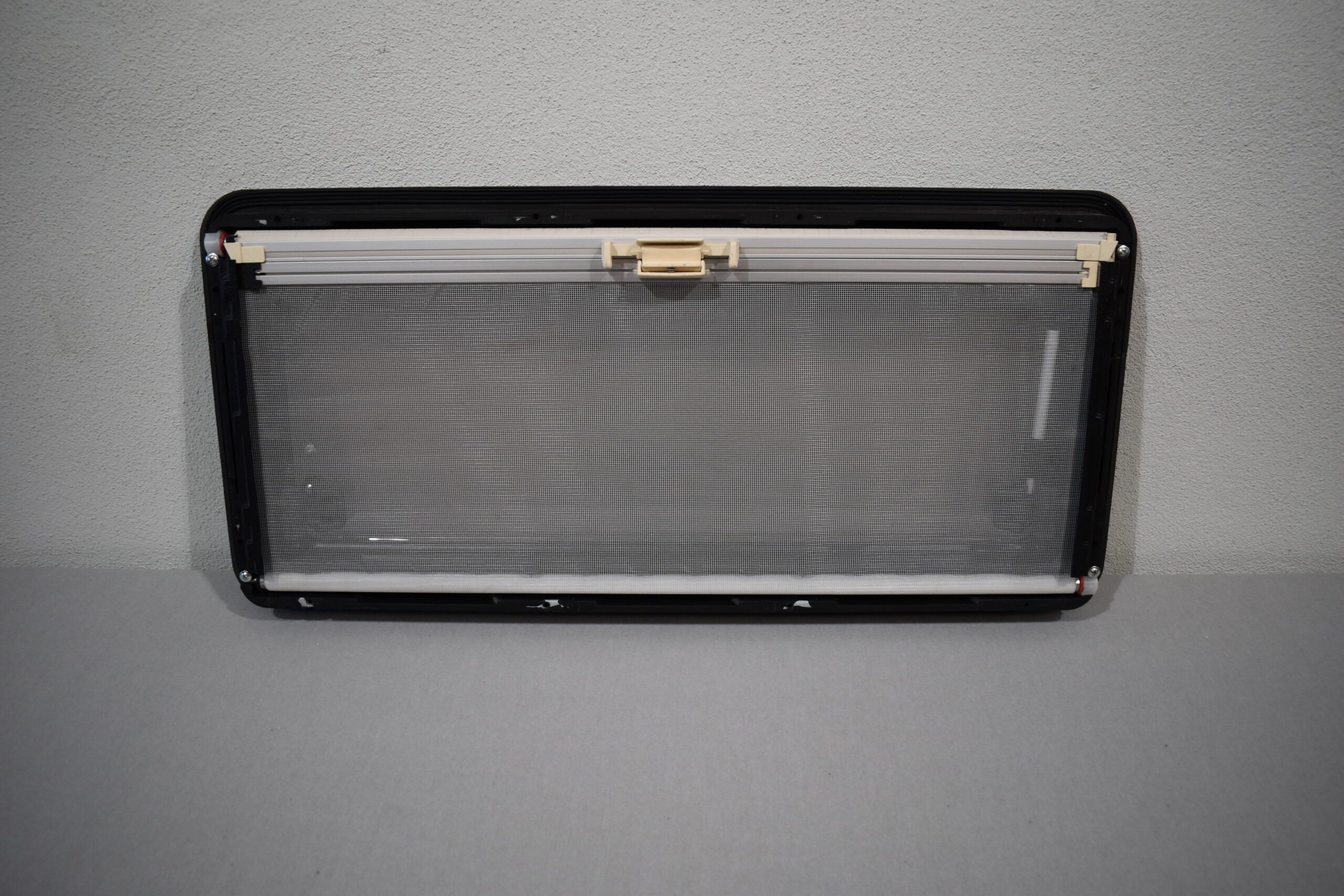 Seitz Ausstellfenster 720x330mm schwarz