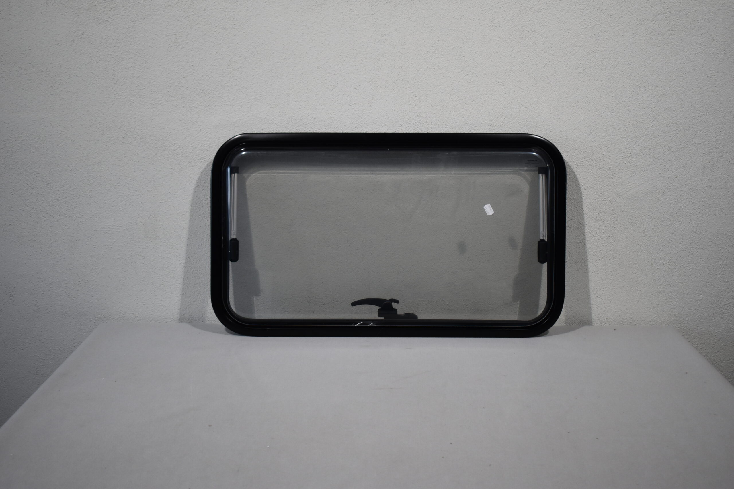 Dometic S7 Z Ausstellfenster 800x450 Alurahmen schwarz