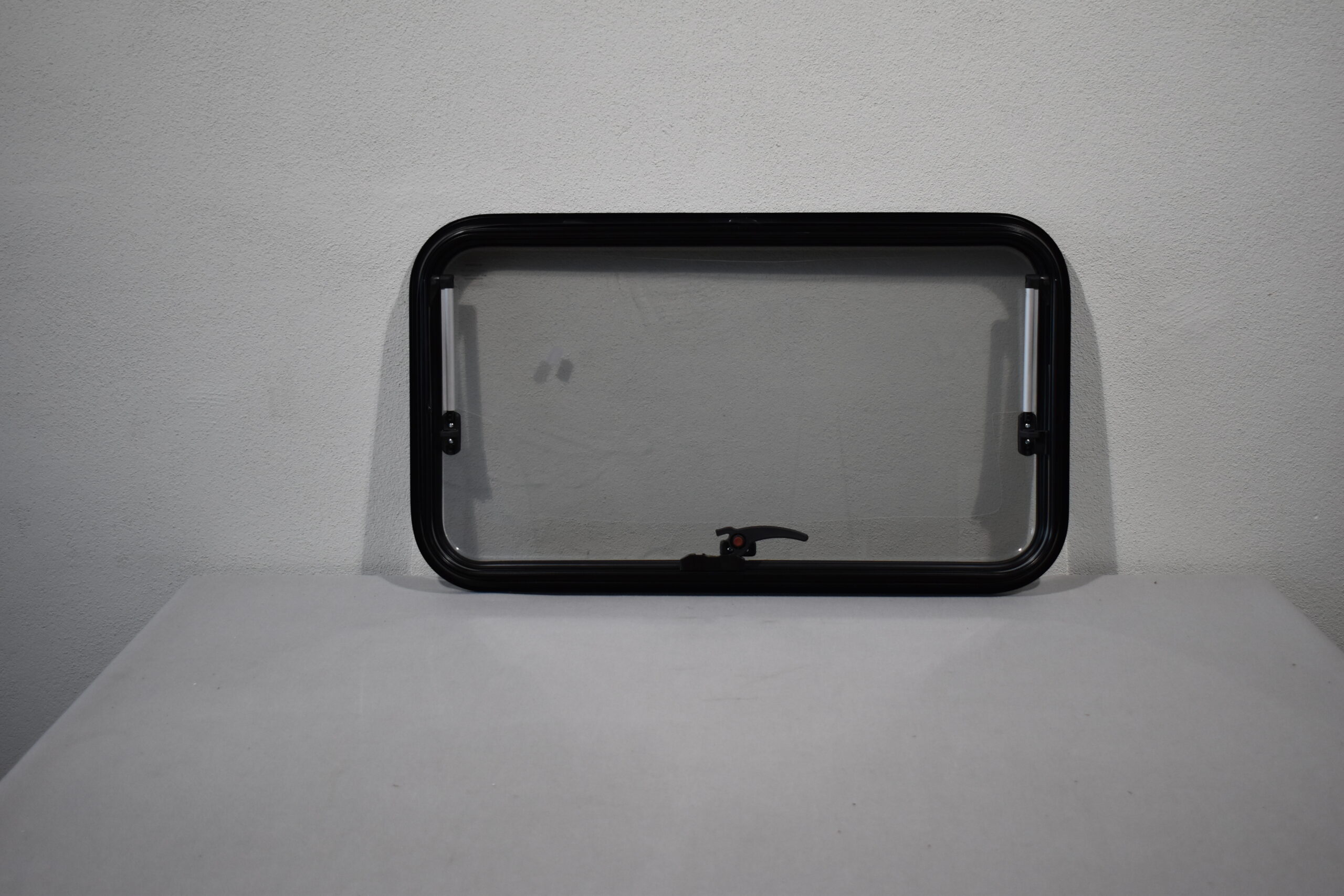 Dometic S7 Z Ausstellfenster 800x450 Alurahmen schwarz