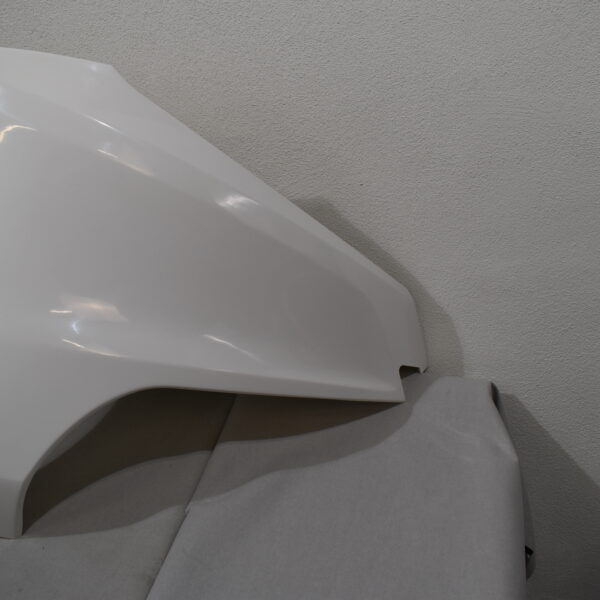 Niesmann und Bischoff i Smove 2021-2024 Radlaufblende Beifahrerseite; weiß