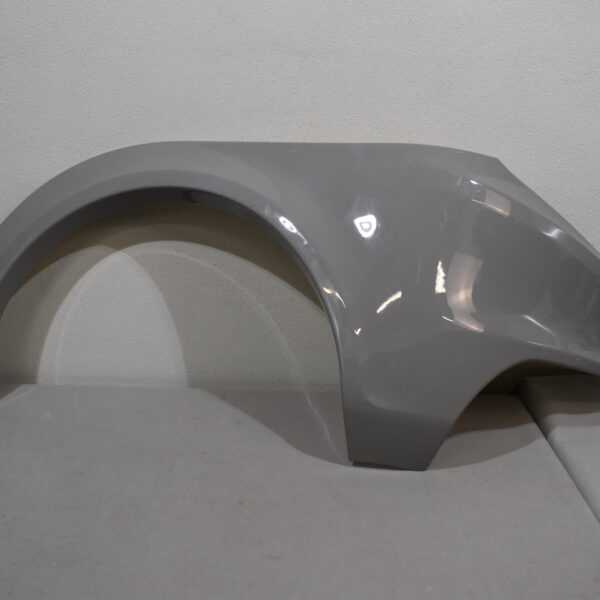 Niesmann und Bischoff i Smove 2021-2024 Radlaufblende Beifahrerseite; hell grau