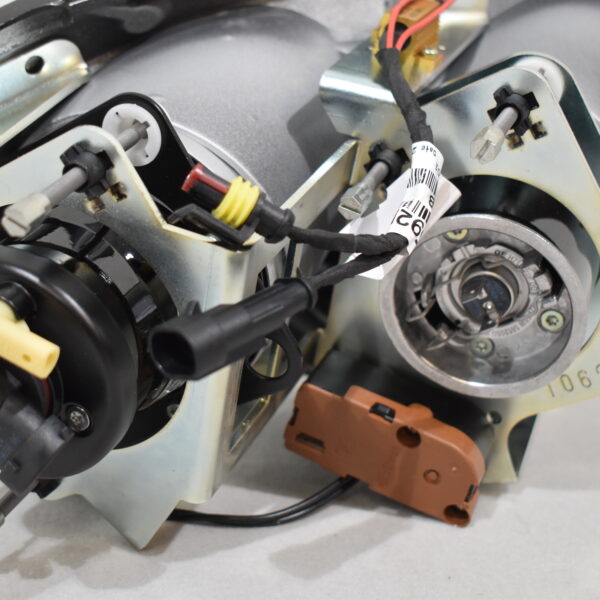 Leuchtenträger einteilig links IM1