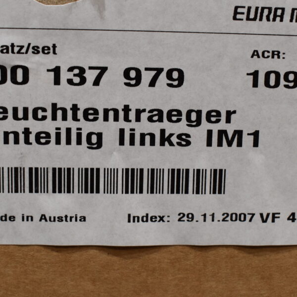 Leuchtenträger einteilig links IM1