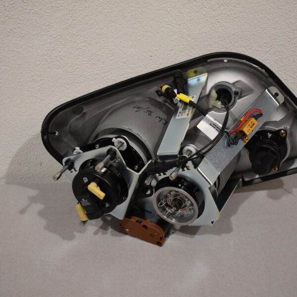 Leuchtenträger einteilig links IN3 MJ2