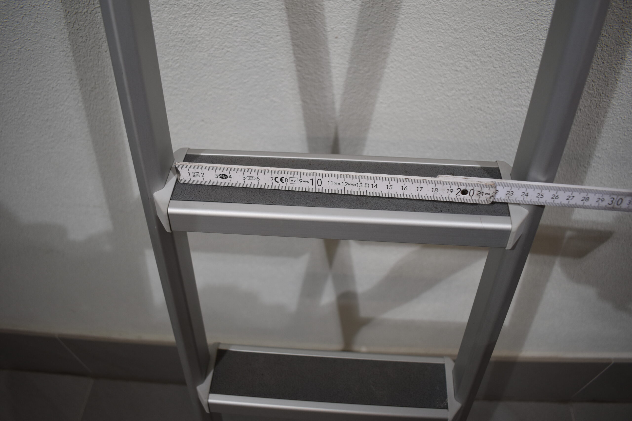 Alu Hubbett-Einhängeleiter