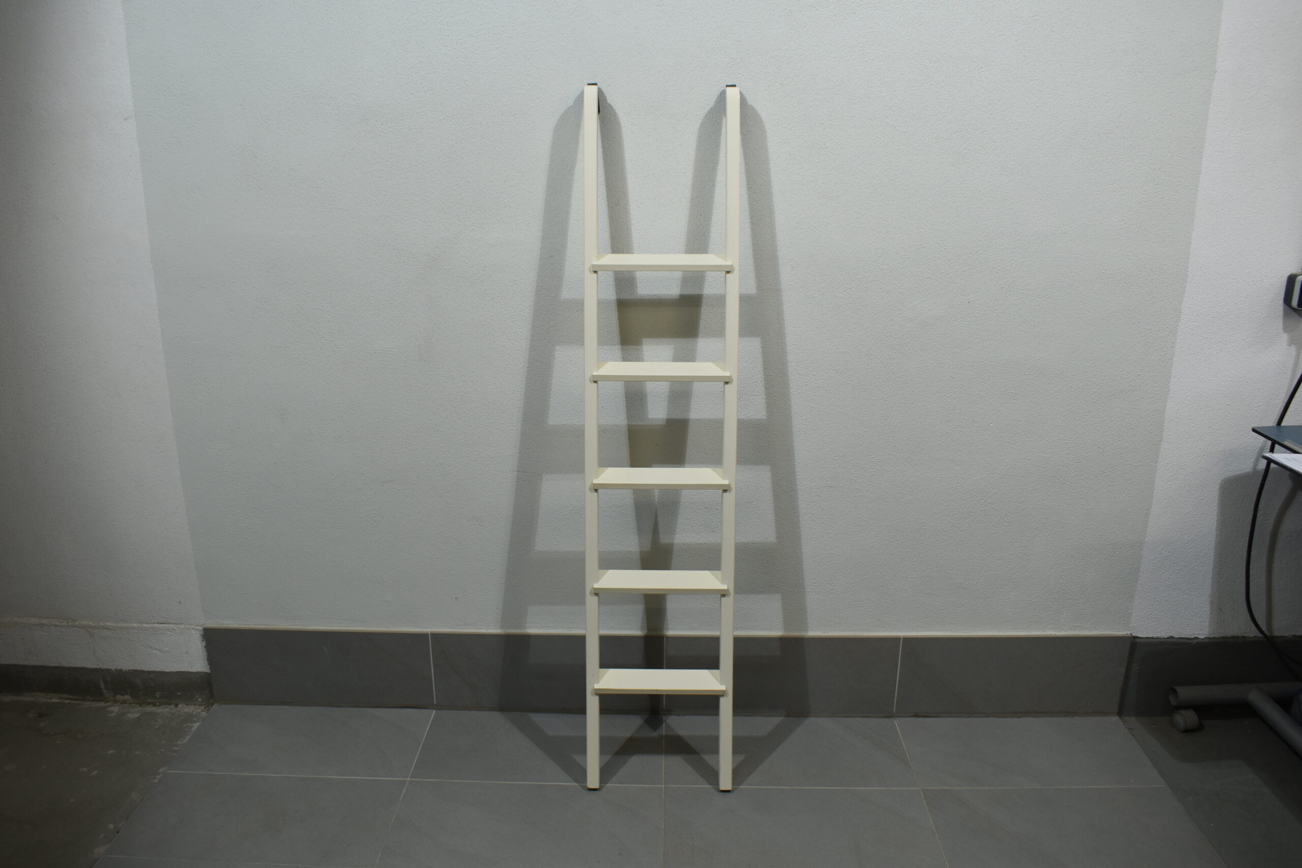 Hubbett-Einhängeleiter Holzoptik; weiß