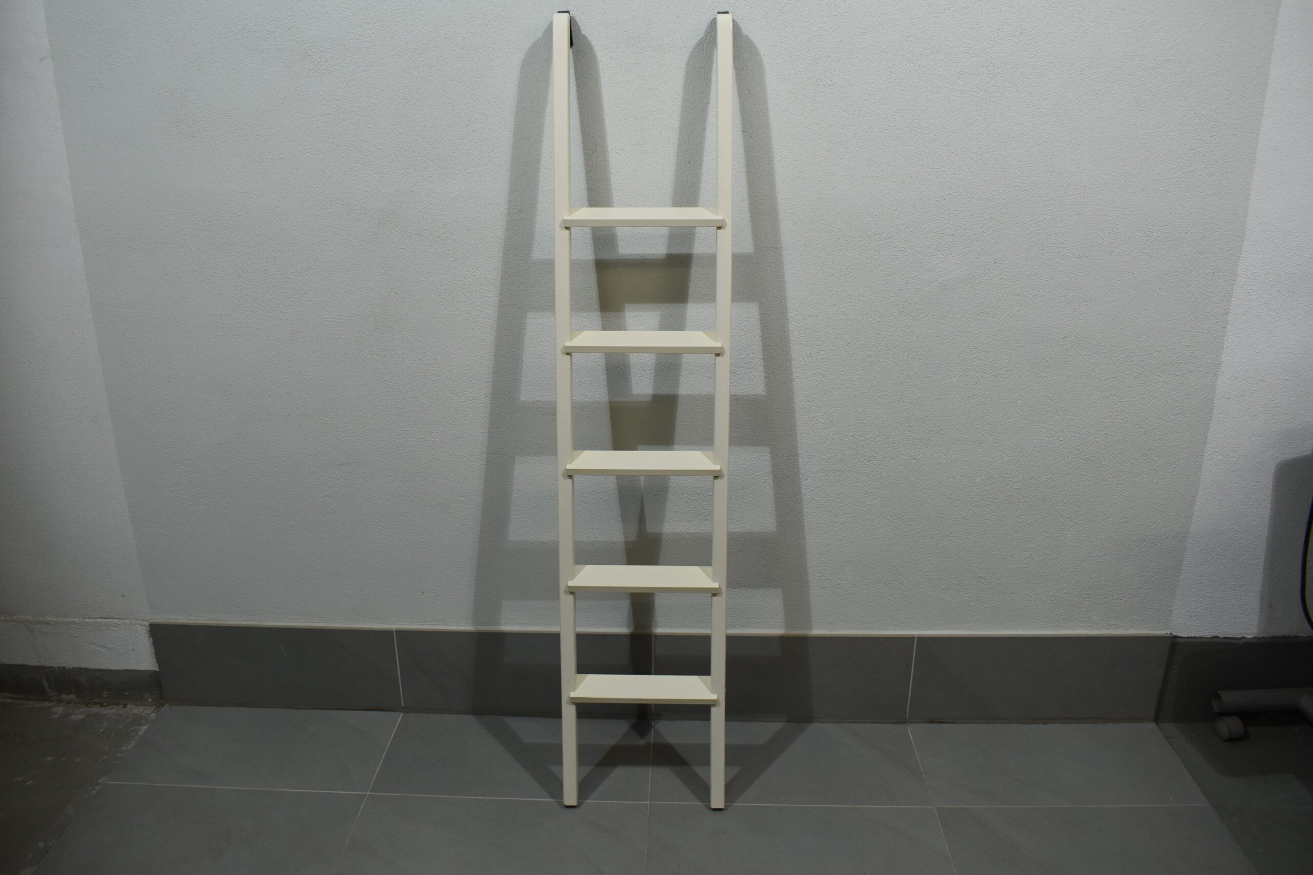 Hubbett-Einhängeleiter Holzoptik; weiß