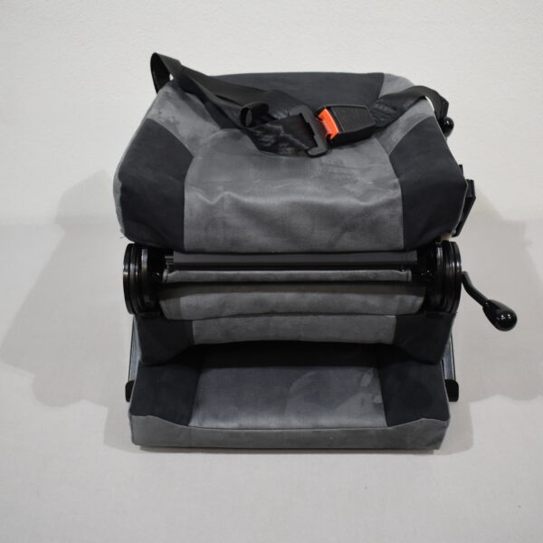 Aguti Klappsitz rechts; grau-schwarz