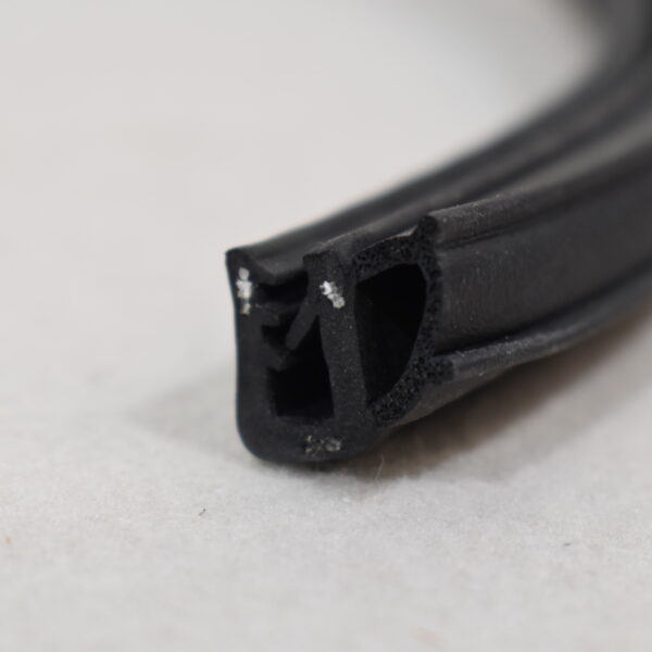 Dichtprofil / Kantenschutz A1 550NBR