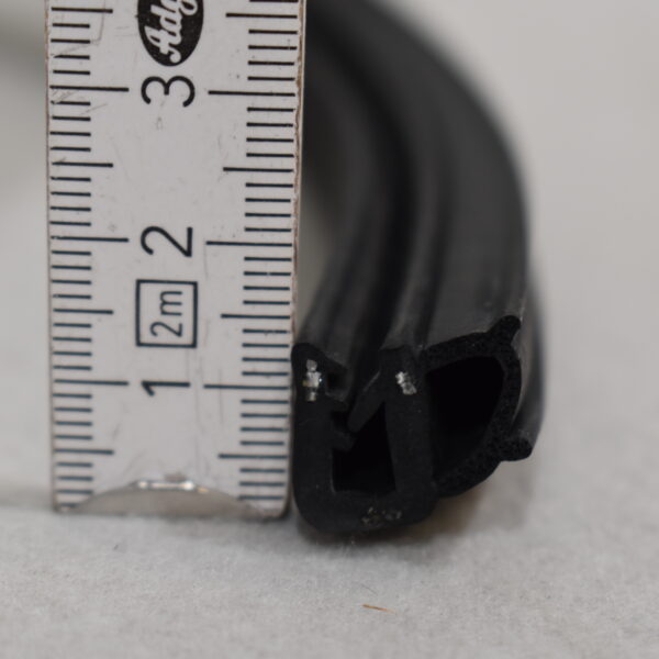 Dichtprofil / Kantenschutz A1 550NBR