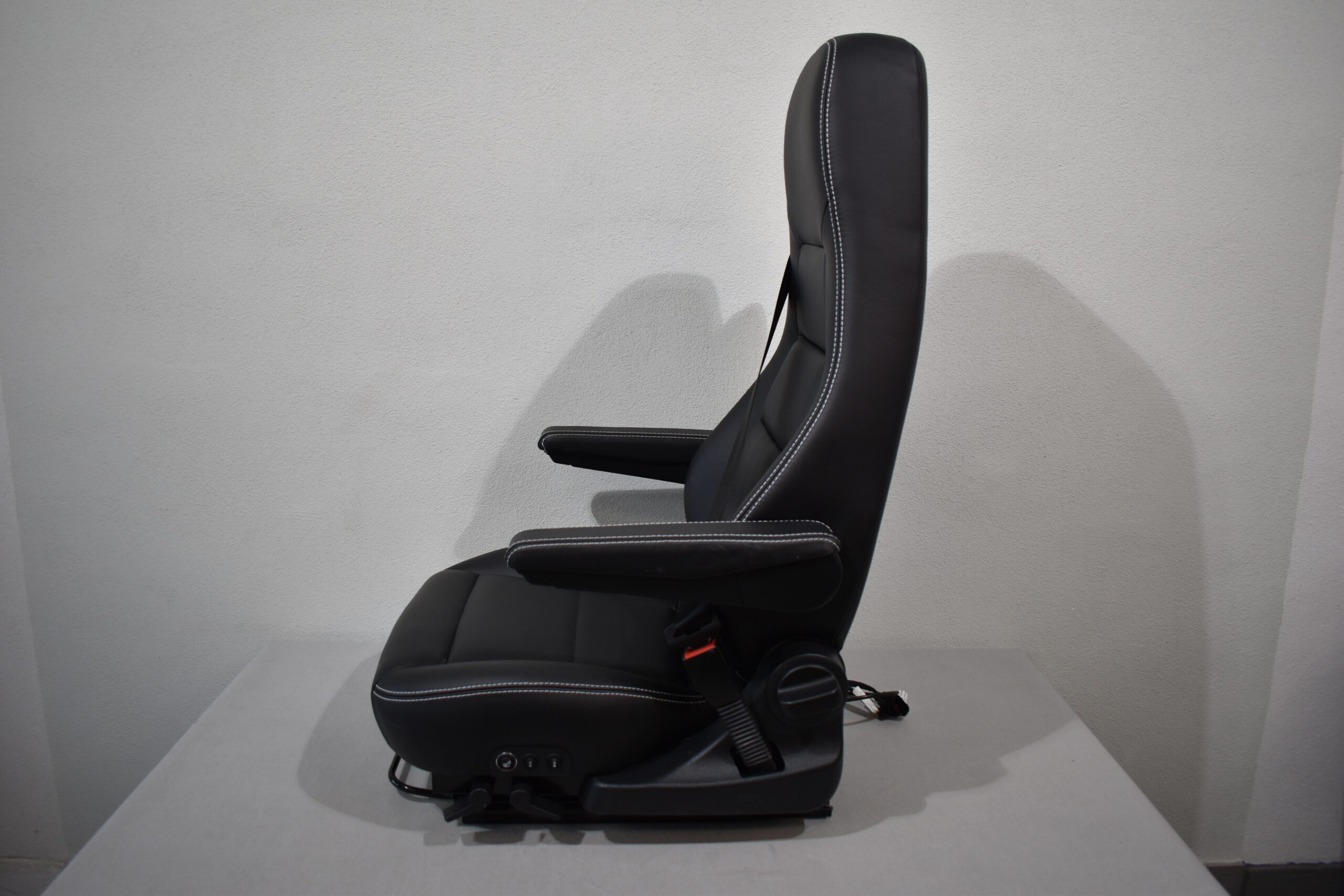 Aguti-Beifahrersitz; schwarz