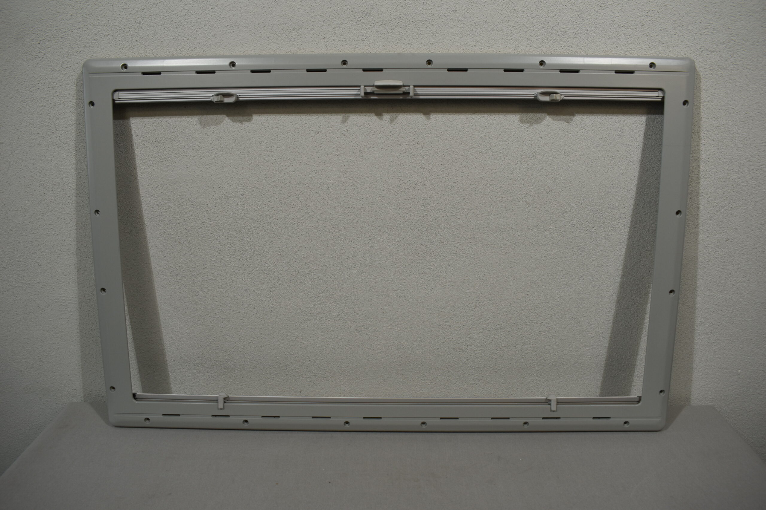 Seitz Innenrahmen für S4 Fenster; hell grau