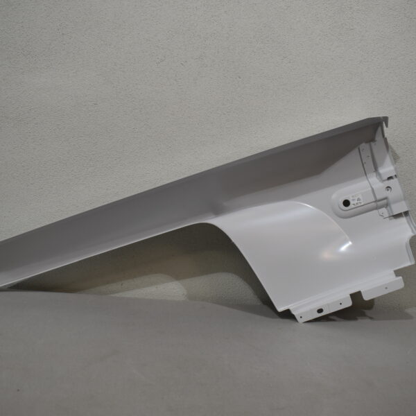 Anschluss Fender, Bug links