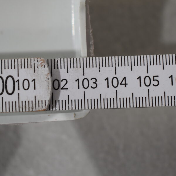 Knaus Anschluss Fender, Bug rechts