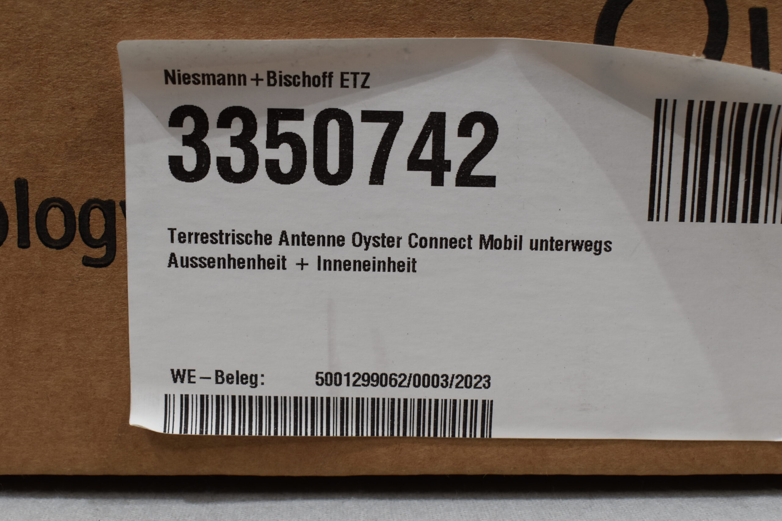 Oyster Connect Terrestrische Antenne Mobil unterwegs