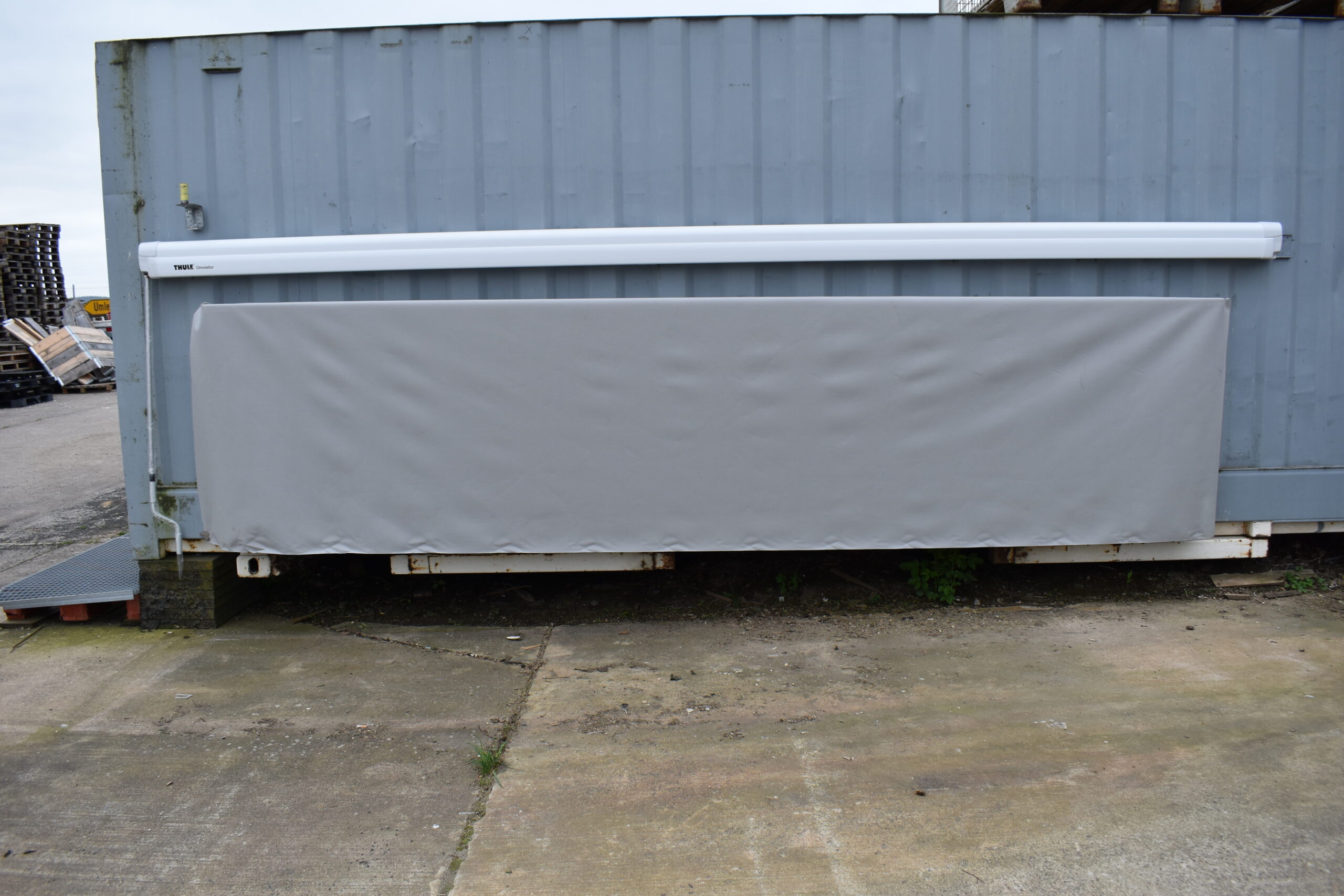 Thule Omnistor 8000 Wandmarkise; 550cm