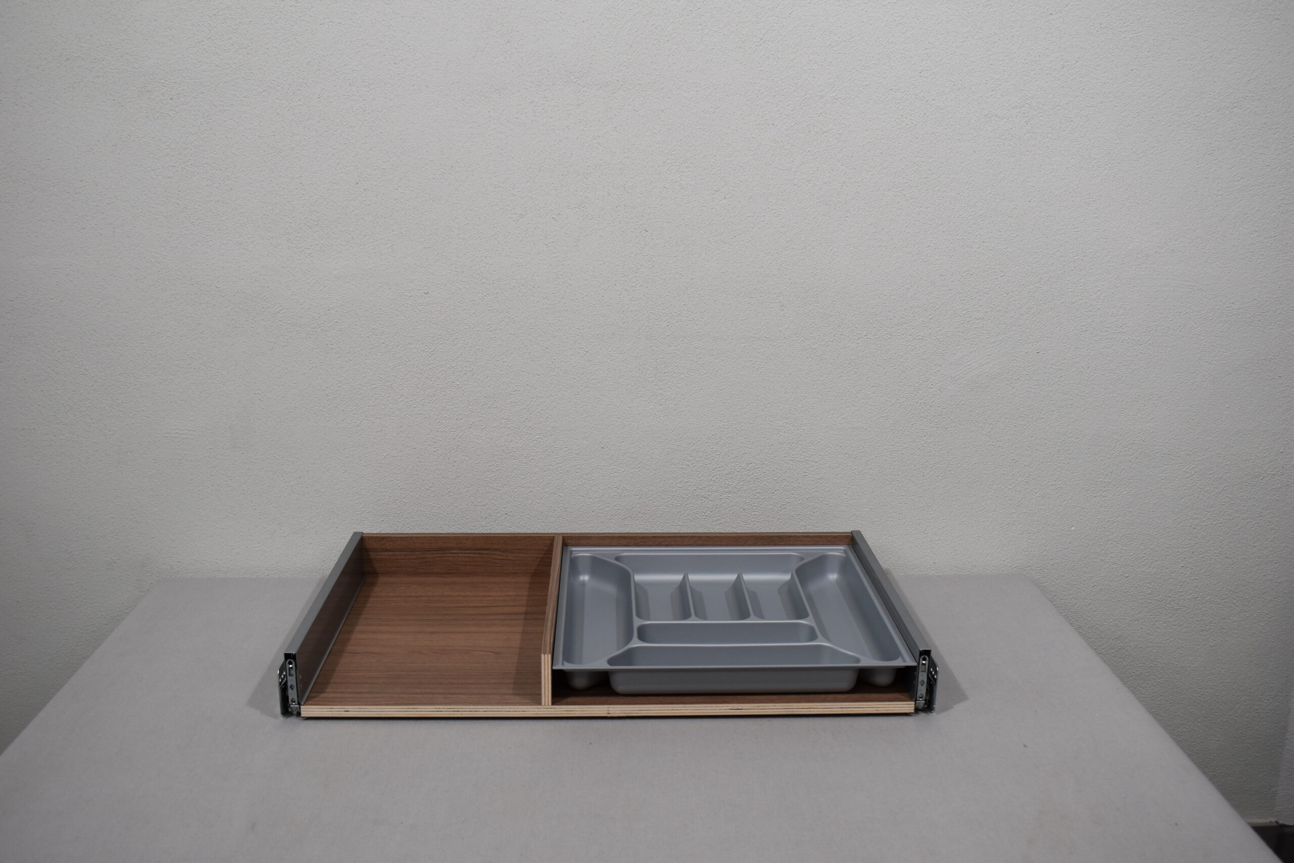 Schubkasten mit Besteckkasten komplett 817x450mm