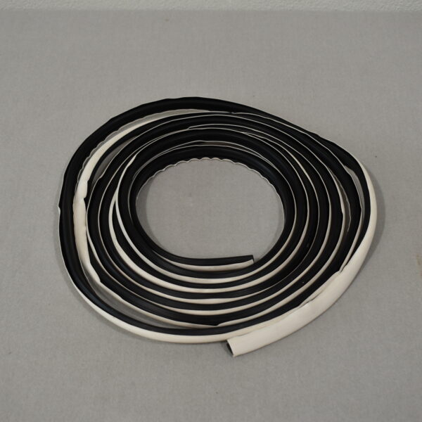 Eura Mobil Abdeckprofil für Aufbautür 5m