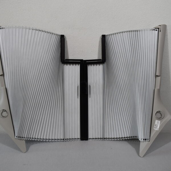 Remis Verdunklungsrollo mit Regensensor und Spurhalteassistent für Fahrerkabine