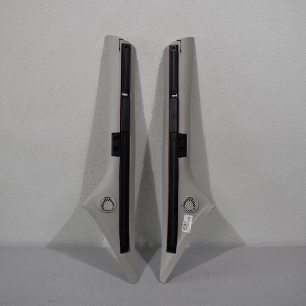 Remis Verdunklungsrollo mit Regensensor und Spurhalteassistent für Fahrerkabine