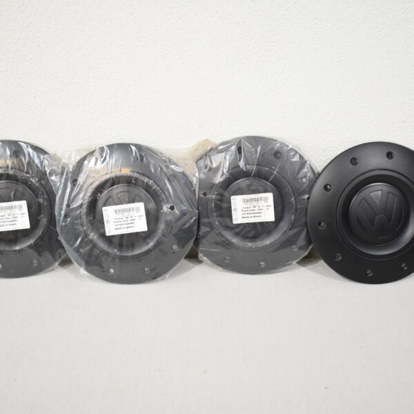 Original VW-Nabenabdeckungen / Radkappen - Set; schwarz