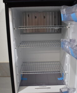 Dometic Kühlschrank Typ RMD10.5XT mit Wechselanschlag
