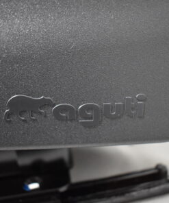 Aguti Fahrer und Beifahrersitz; schwarz/grau