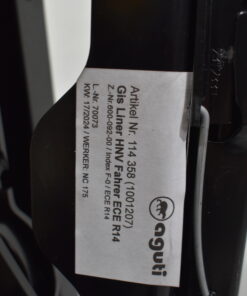 Aguti Fahrer und Beifahrersitz; schwarz/grau