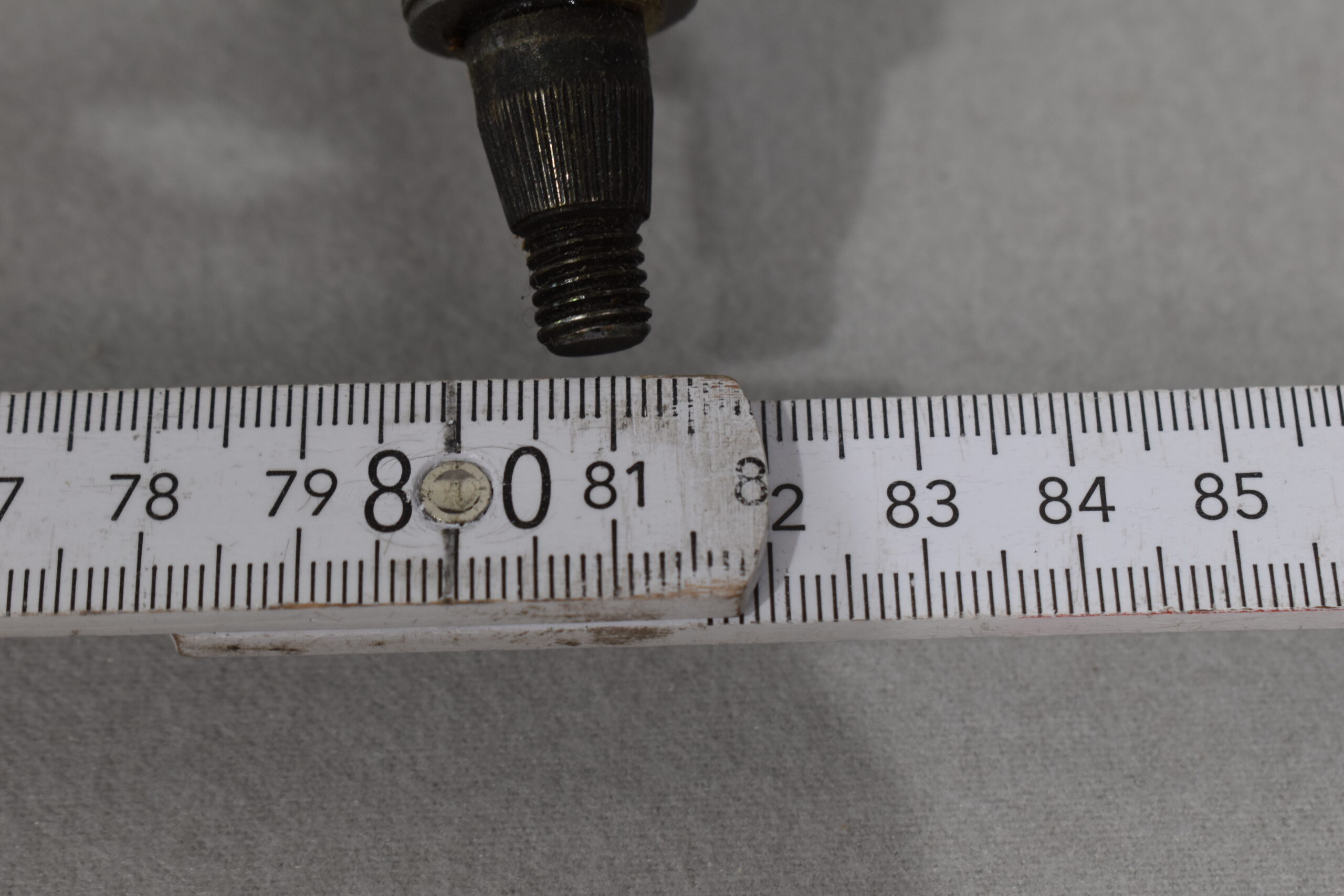 Scheibenwischmotor b-b Systemtechnik mit Arm