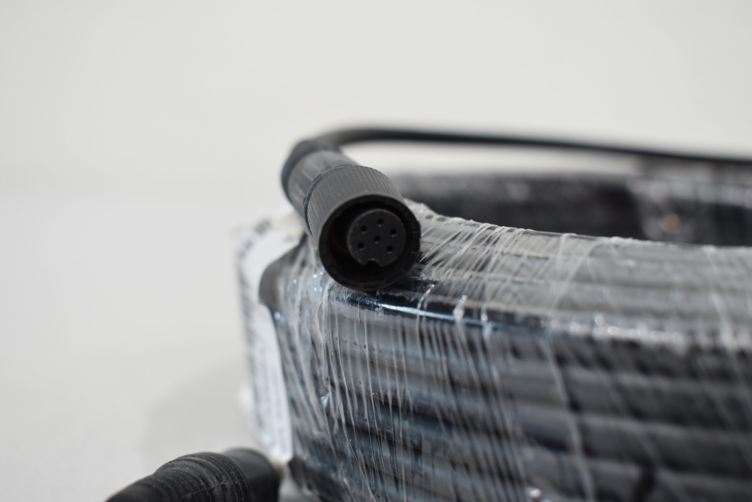 Carotec Axion Kameraleitung mit Schraubstecker; 20m – Bild 4