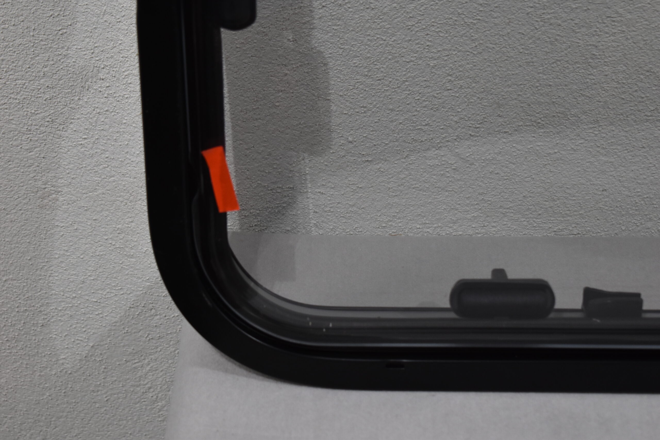 Dometic S7 Z Ausstellfenster 1400x600mm; schwarz – Bild 8