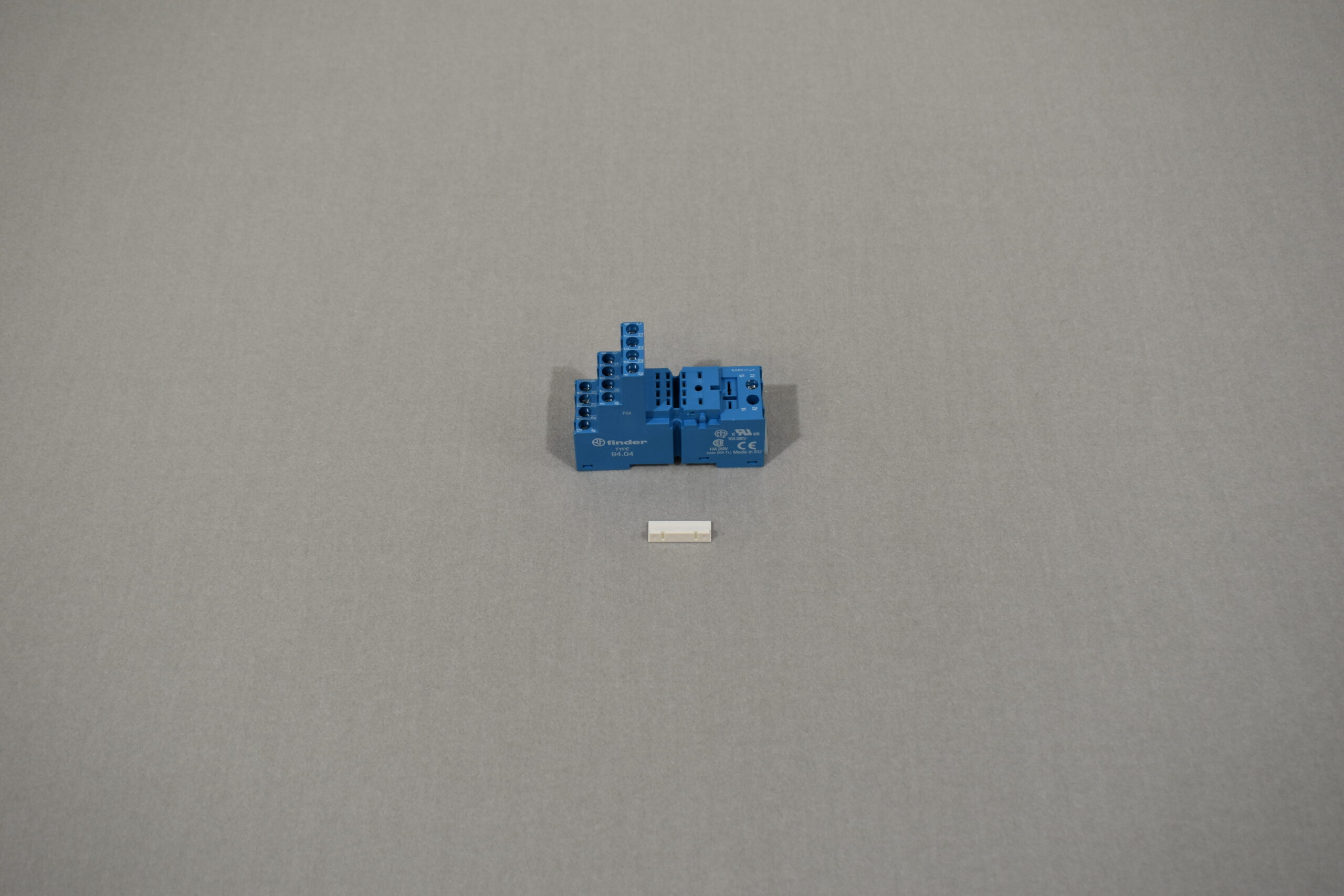 Finder Relaisfassung 94.04 F04