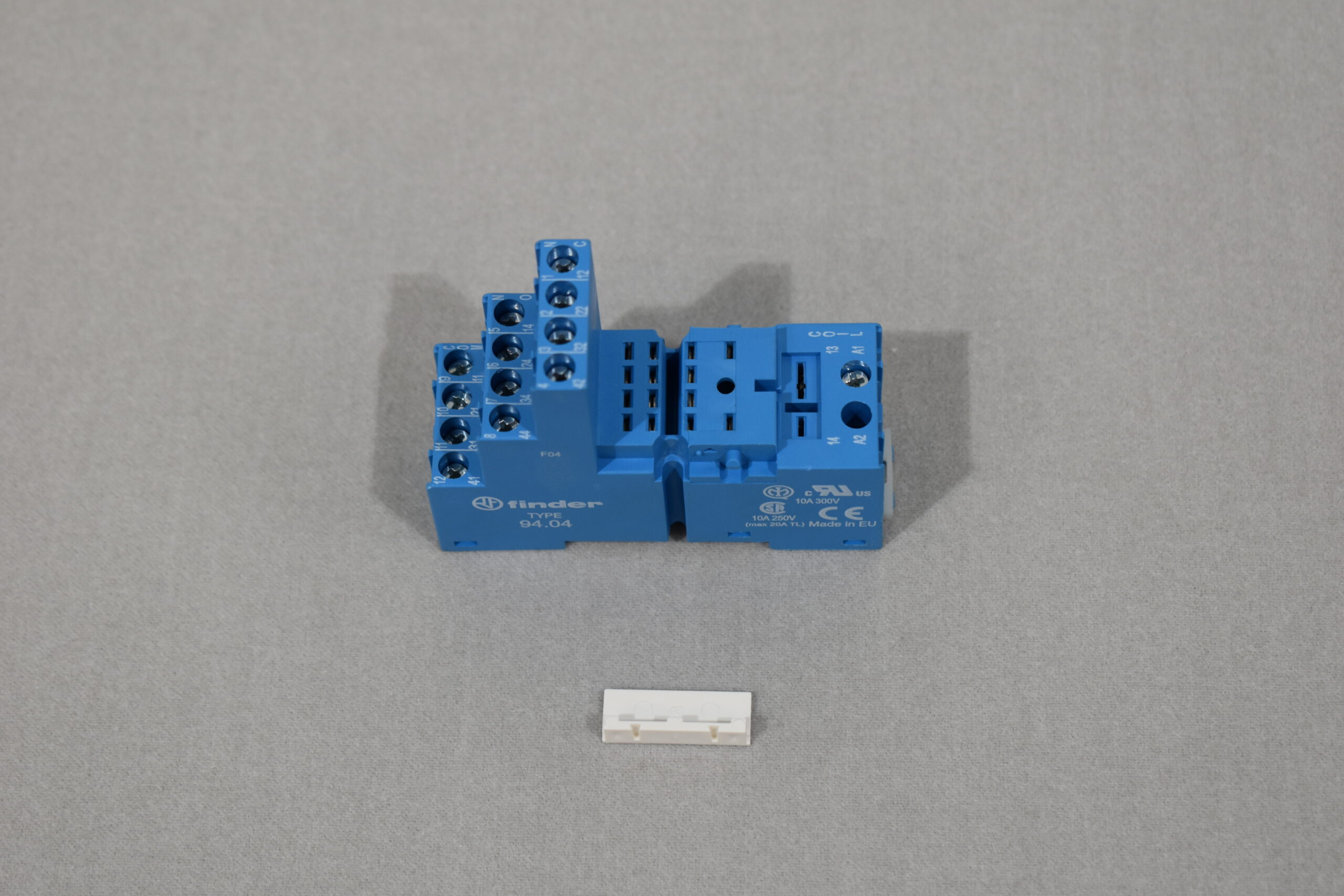 Finder Relaisfassung 94.04 F04 – Bild 2