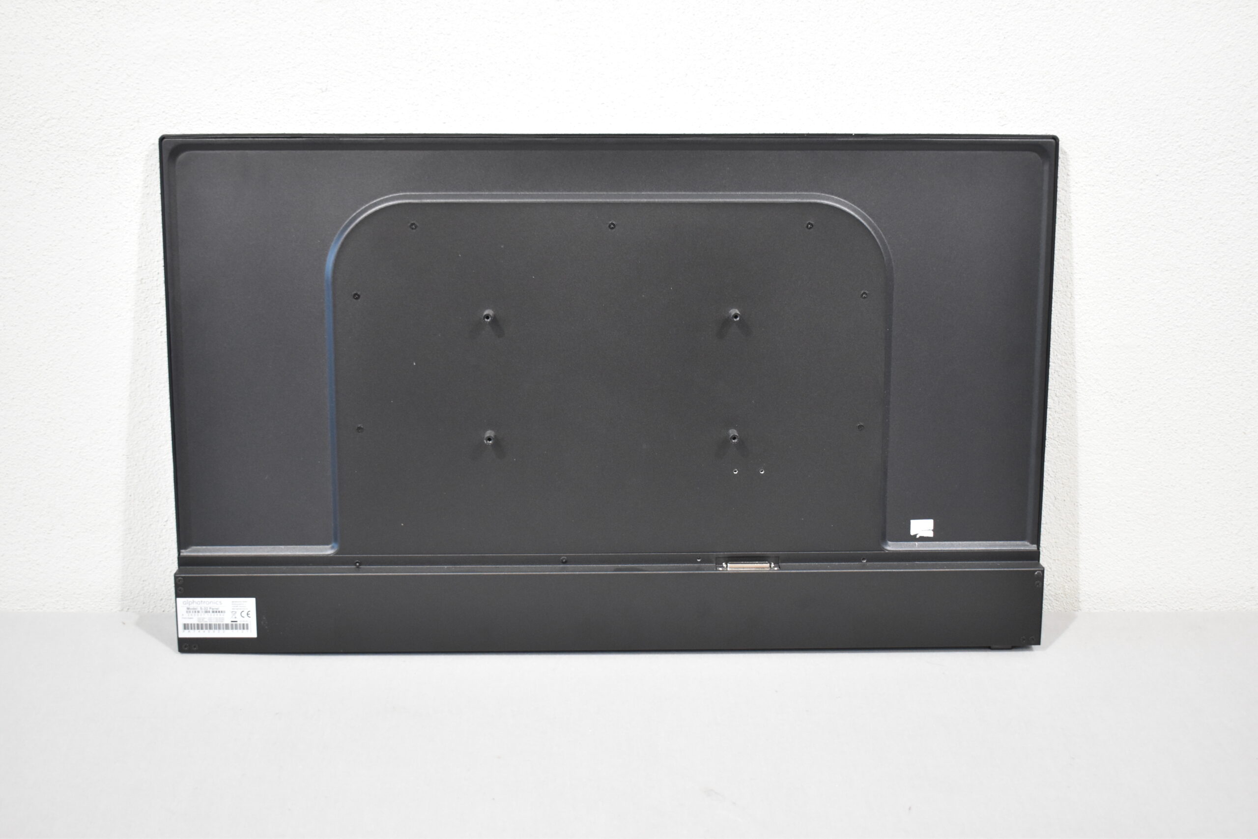 Alphatronics S-Linie 32" TV – Bild 5