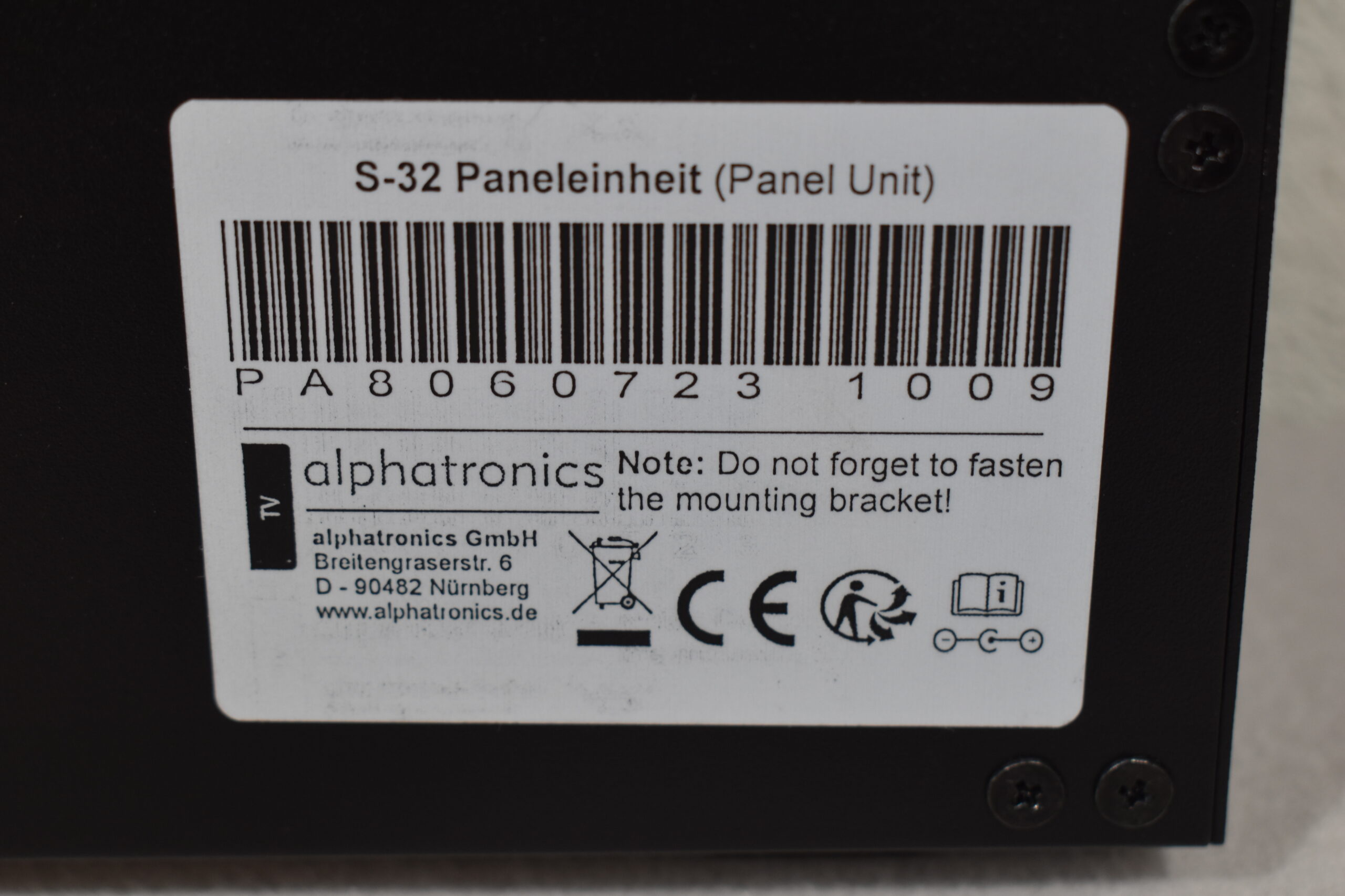 Alphatronics S-Linie 32" TV – Bild 6