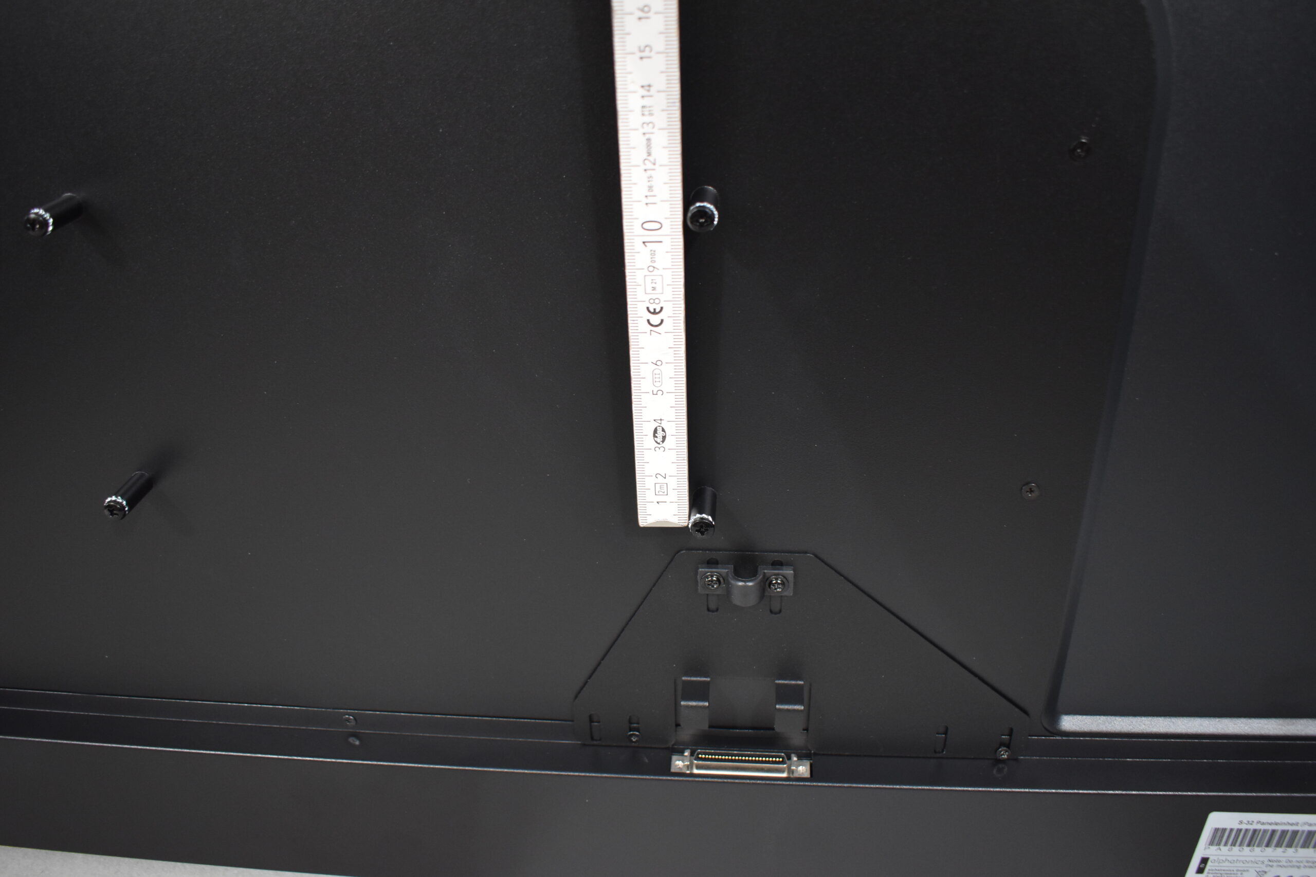 Alphatronics S-Linie 32" TV – Bild 9