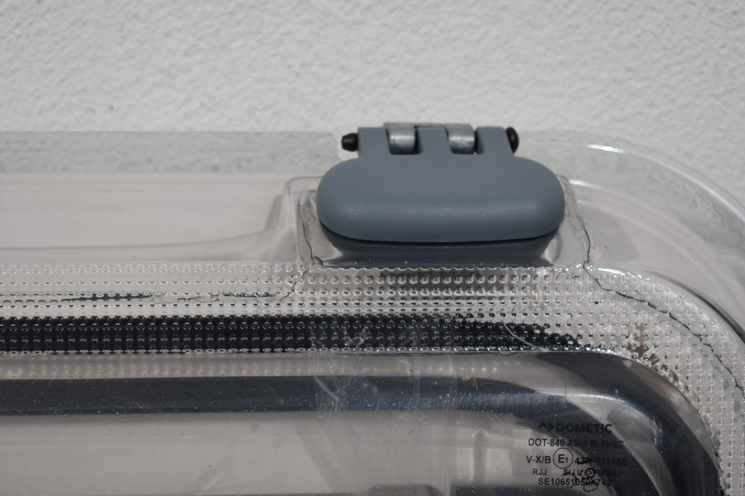 Dometic Heki 3 Dachhaube 960x655mm – Bild 4