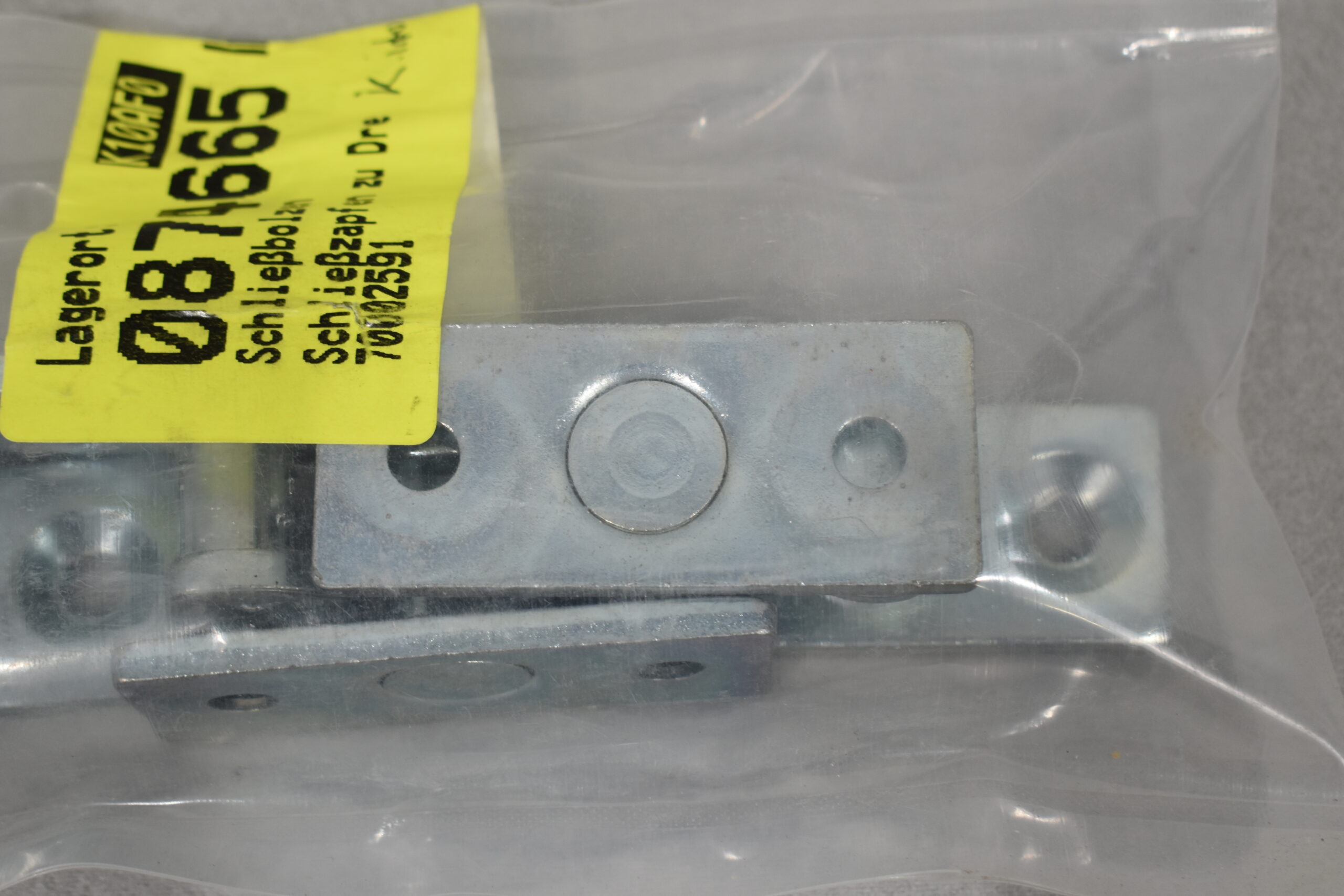 Schließbolzen / Zapfen - Set – Bild 3