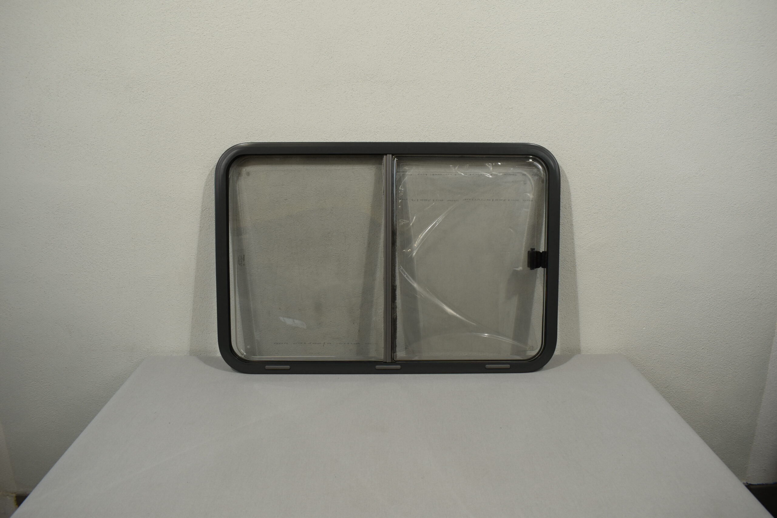 Dometic S7 Schiebefenster 900x600mm