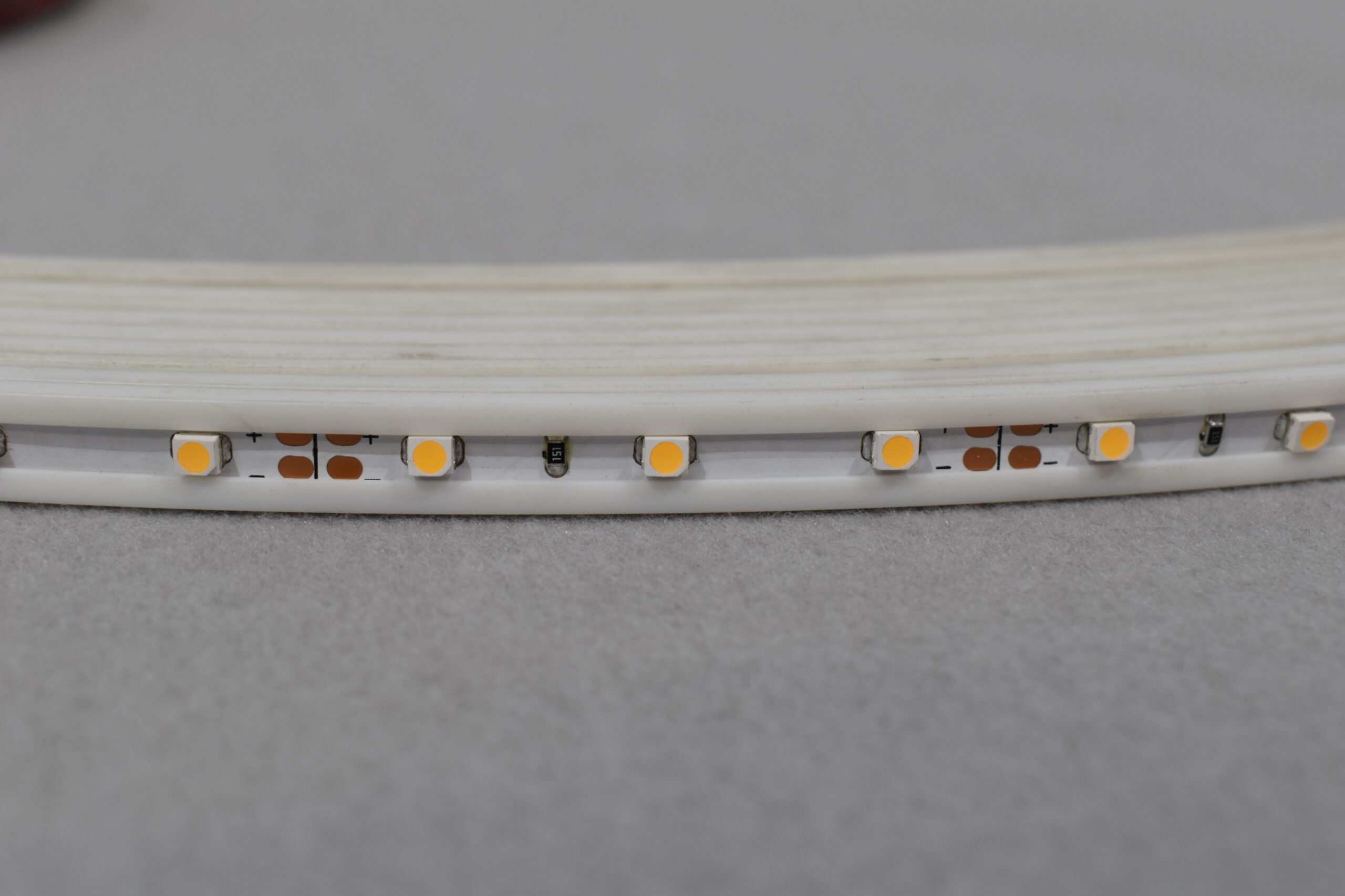 Dometic LED Flexband-Set mit Schutzprofiel; 1250mm – Bild 5