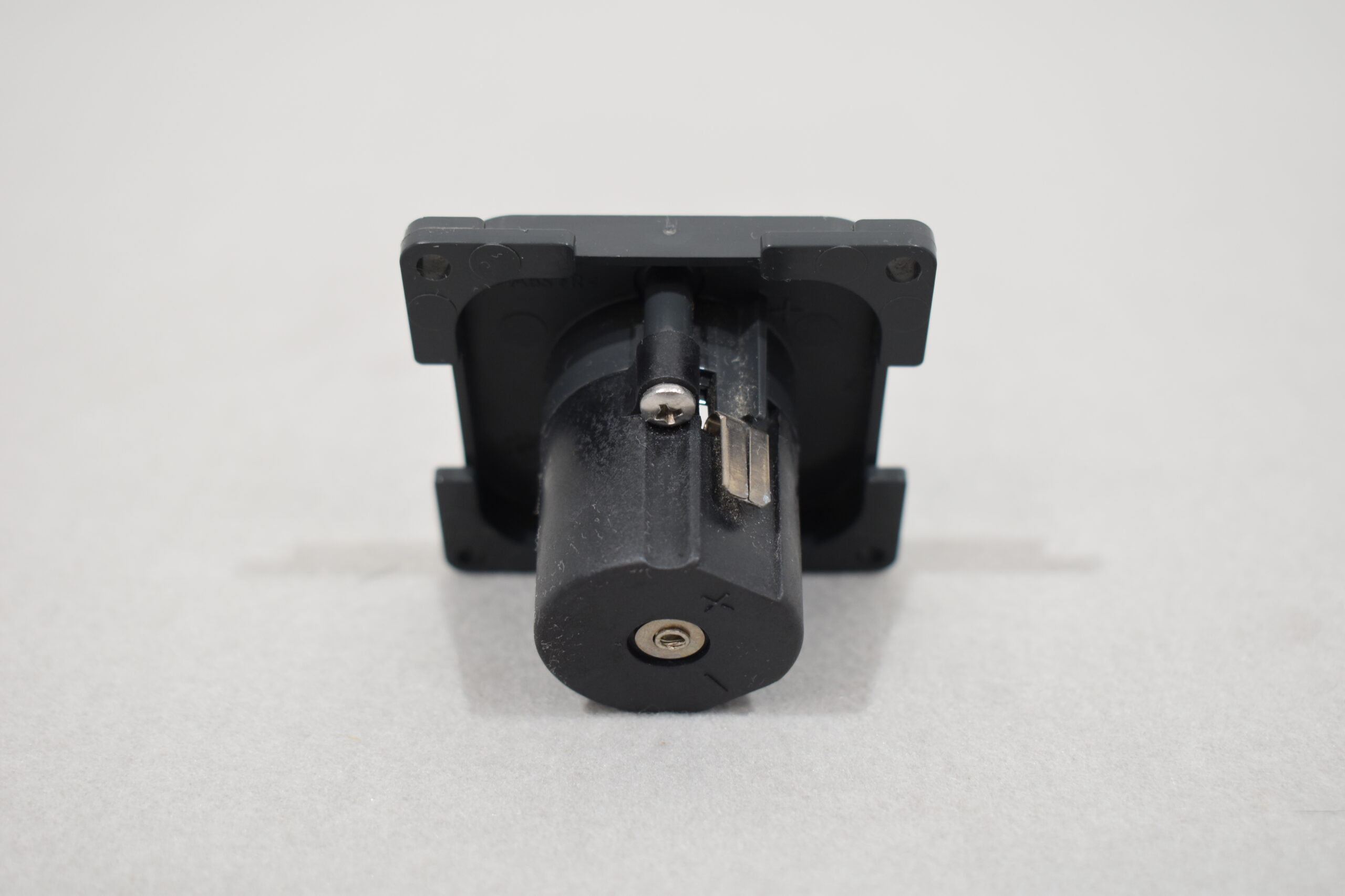 CBE Buchse / Steckdose für Zigarettenanzünder – Bild 4