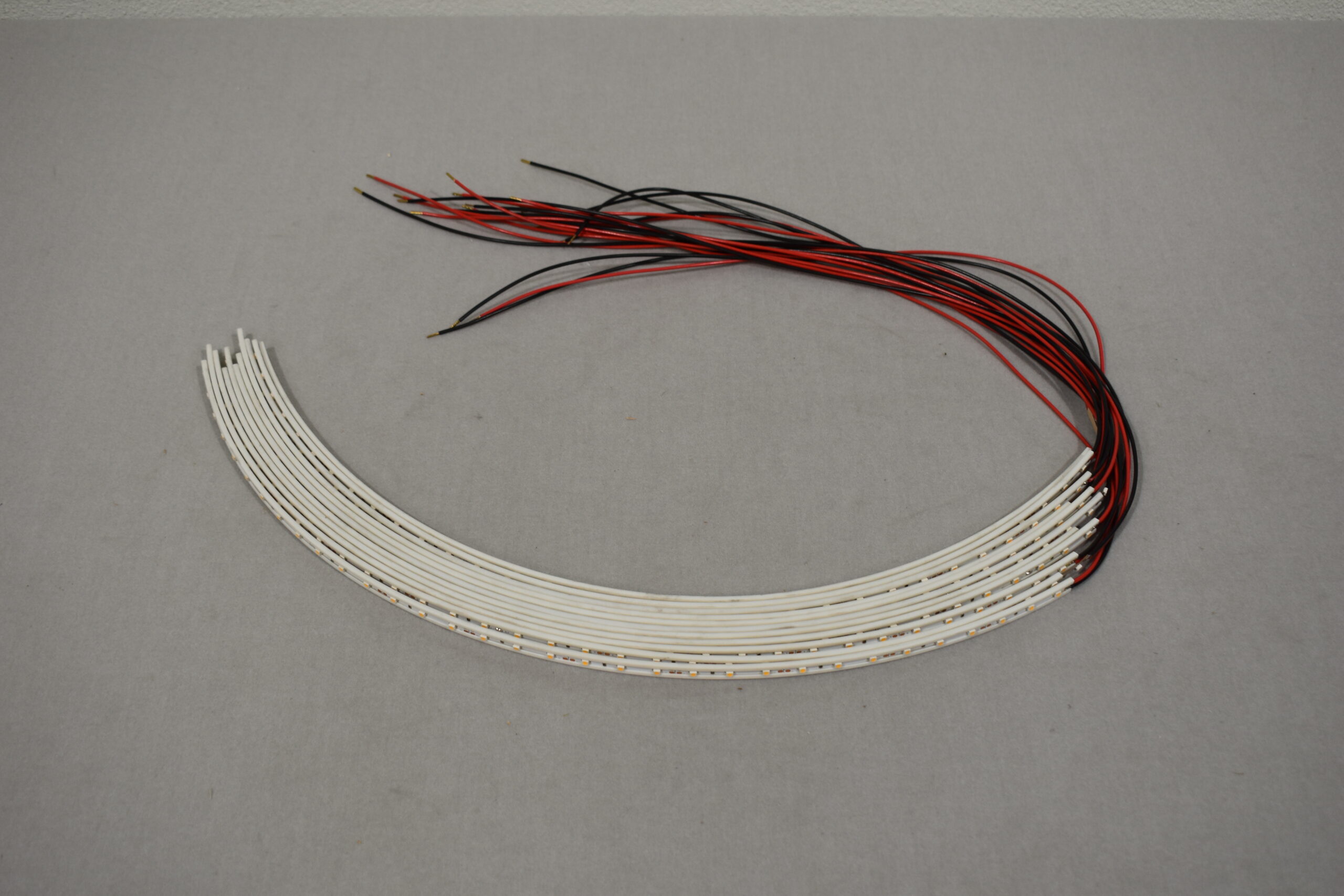 Dometic LED Flexband-Set mit Schutzprofil; 550mm – Bild 2