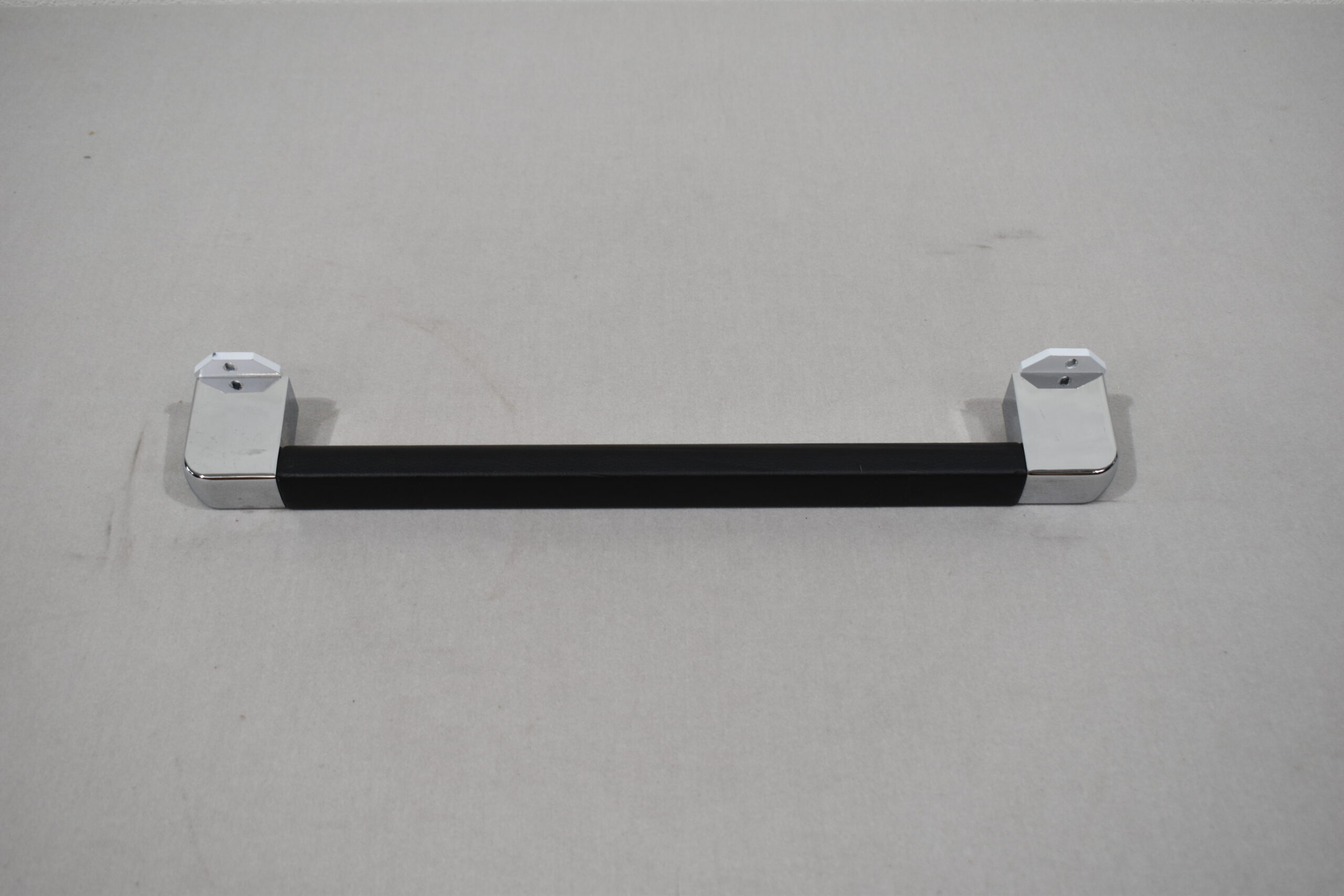 Niesmann und Bischoff Türeinstiegsgriff mit Platte – Bild 6