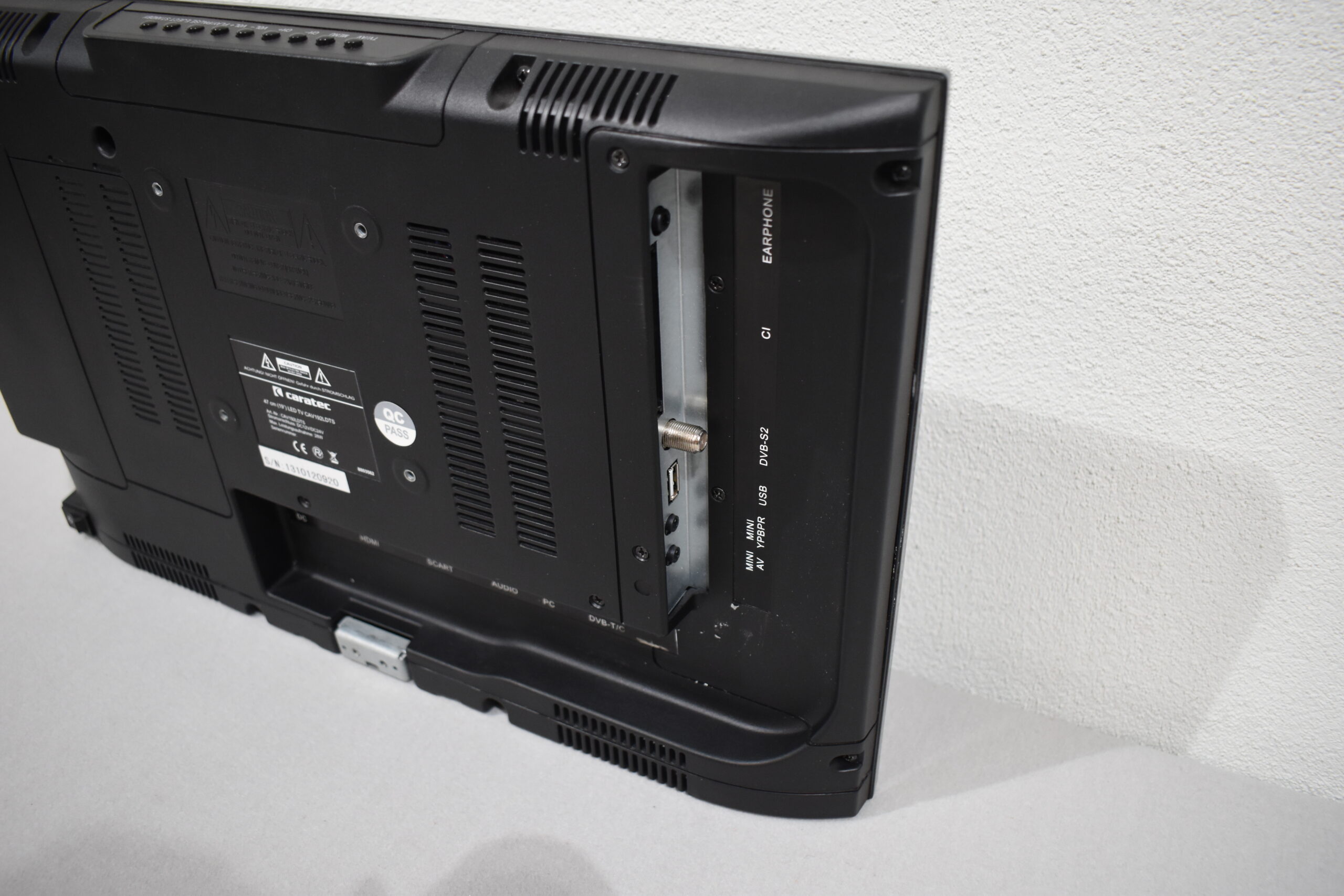 Caratec Vision LED TV; 22" – Bild 9