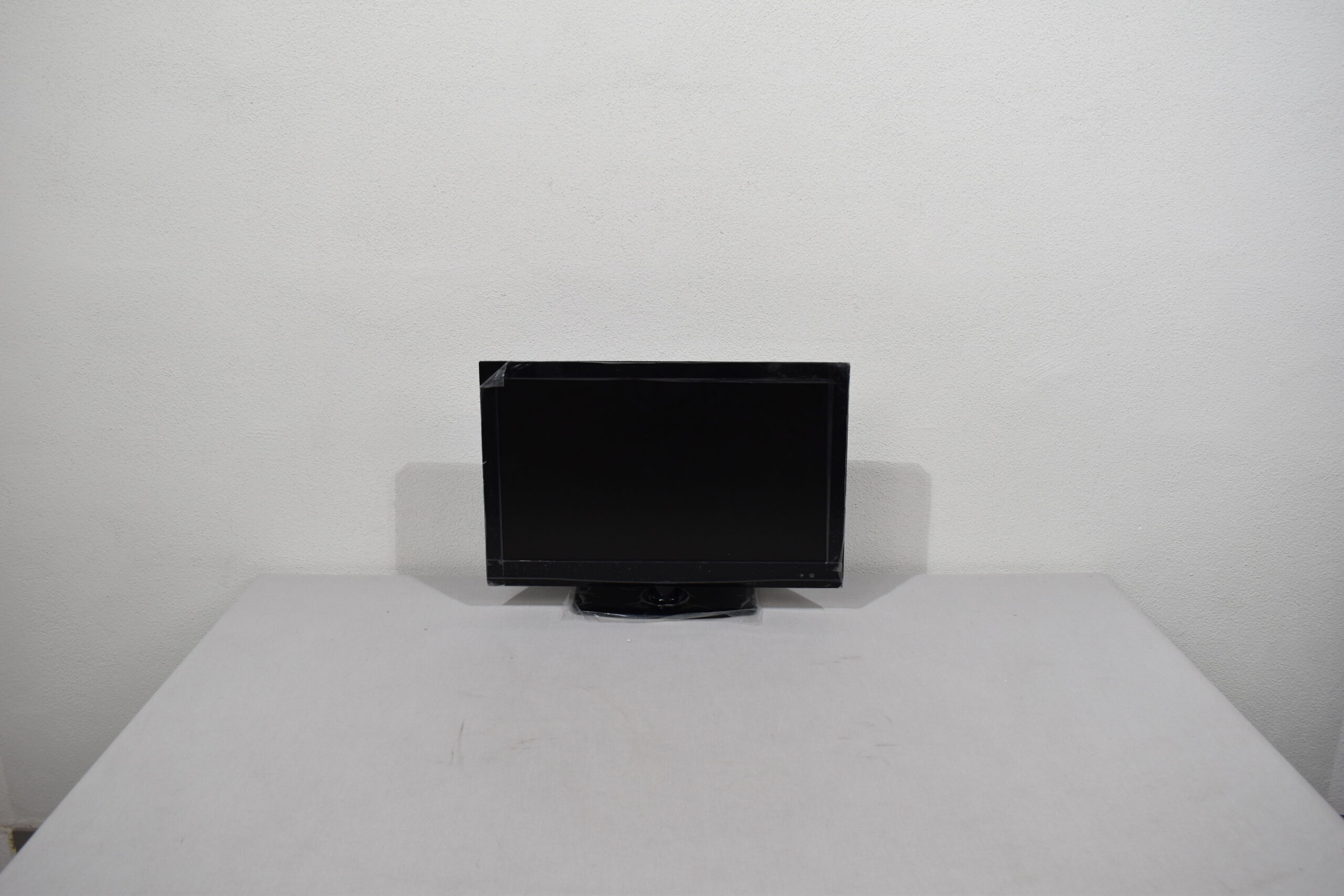 Caratec LED TV; 22"