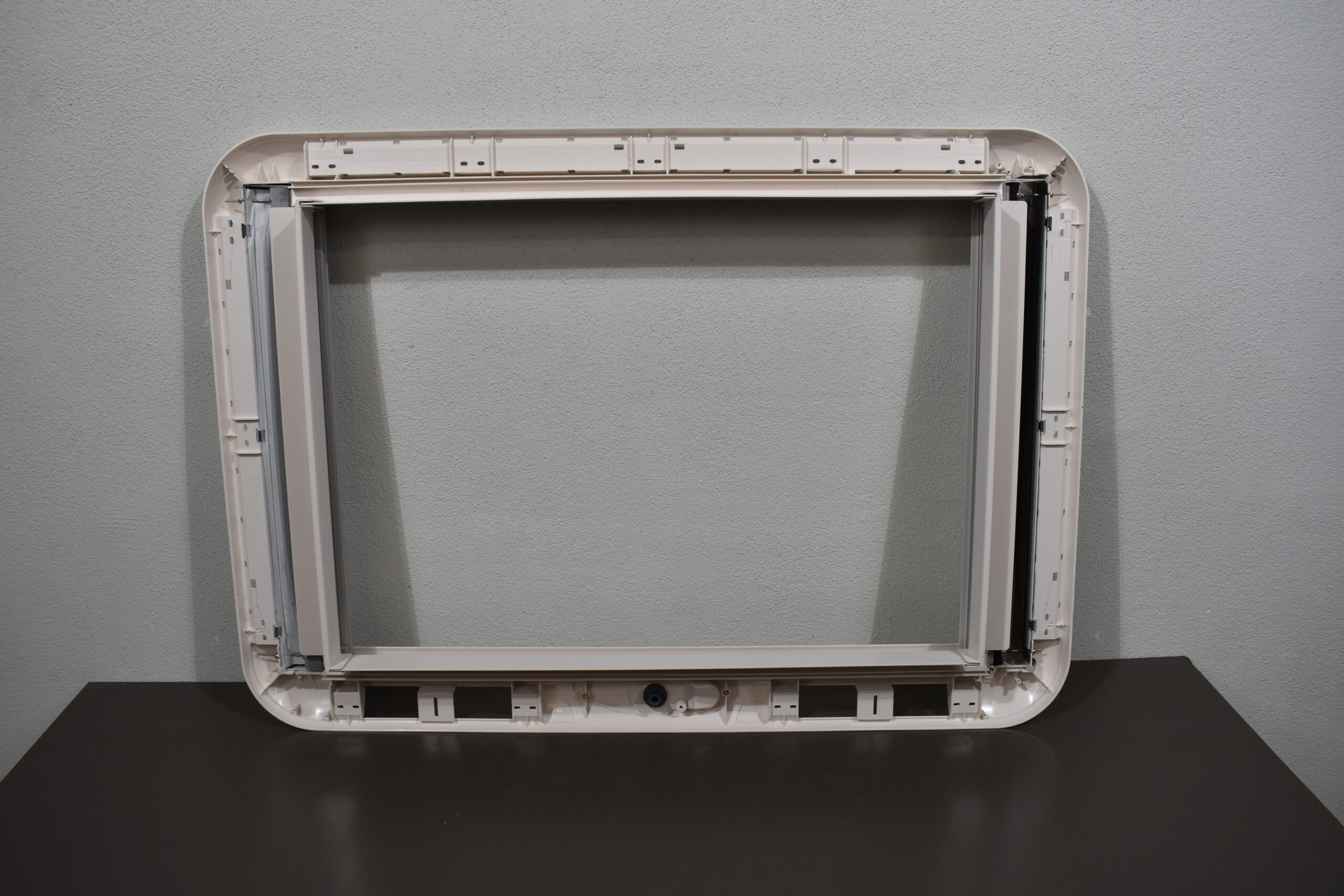 Dometic Innenrahmen Heki 3 für Dachhaube 800x600mm – Bild 6
