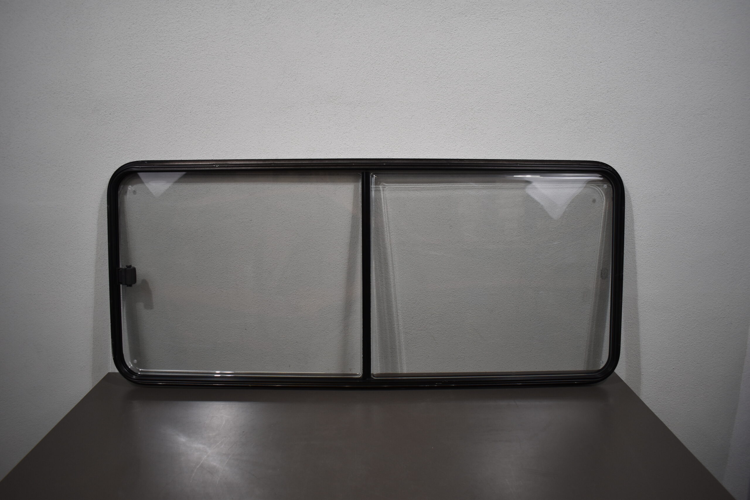 Dometic S7 Schiebefenster 1400x600mm; schwarz – Bild 6