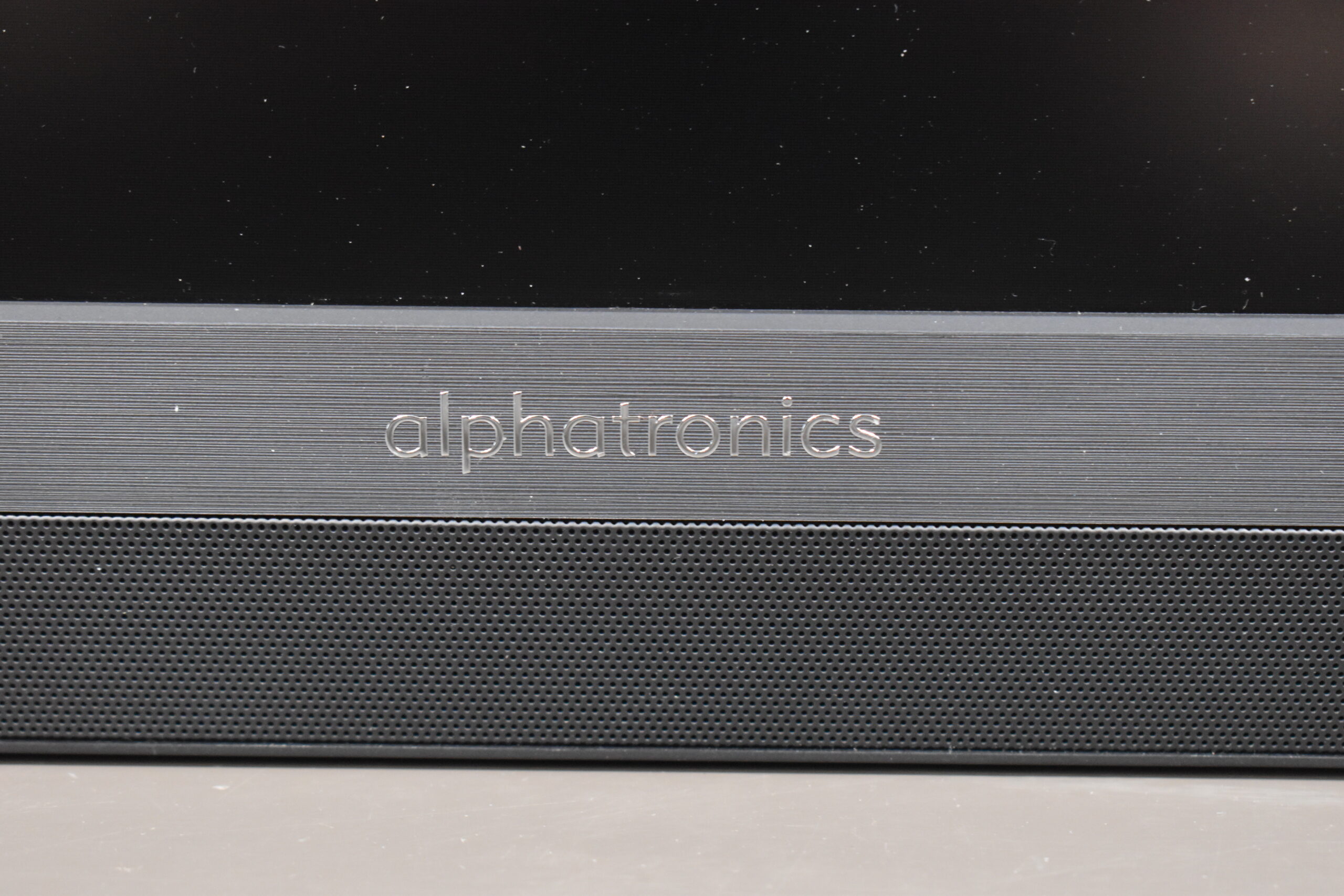 Alphatronics SLA-24 DSBAI+H Smart TV 24" – Bild 3